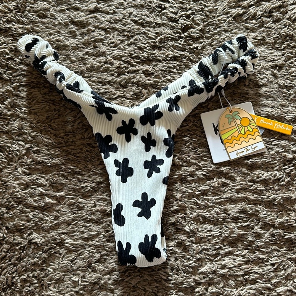 Kulani Kinis Bottoms